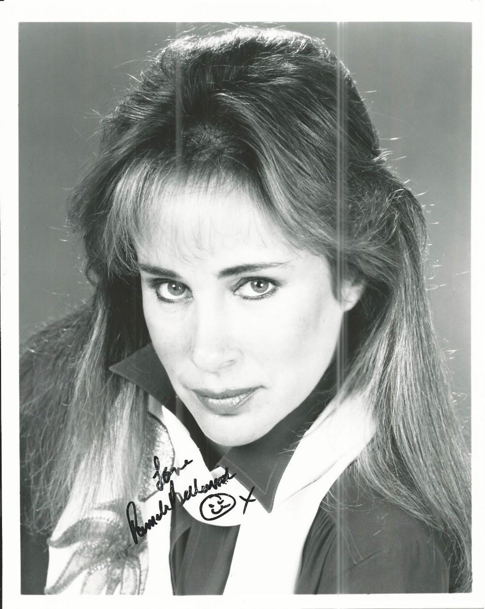 Pamela Bellwood Signed Photo EstateSales