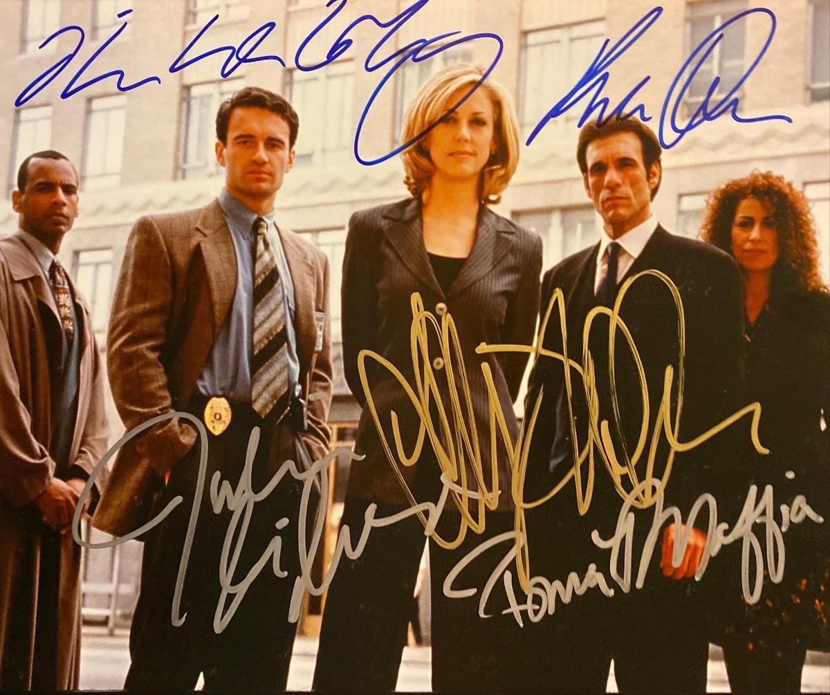 First Original Law And Order Cast Cast What Time Does Svu Air