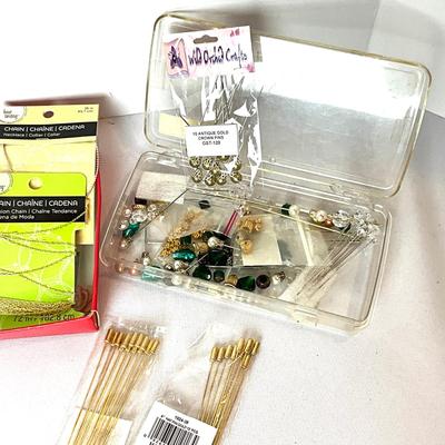 1231 Lot of Vintage Shoe Clips and Stick Pins