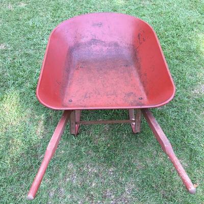 TrueTemper steel wheel barrow, red