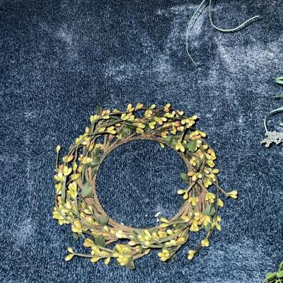 Large and small Wreaths