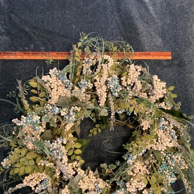 Large and small Wreaths