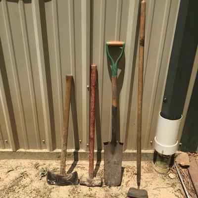 Yard & Garden tools LOT 1