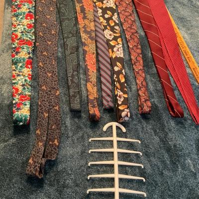 Mens Ties With Hanger