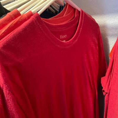 21 T-SHIRTS LARGE