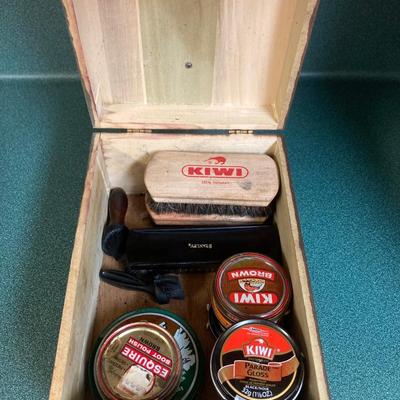 Kiwi Hand Crafted Shoe Groomer