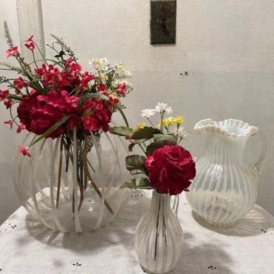 Vtg Glass Ball Vase and Matching pitcher/Vases Perfect for Mom's Day 