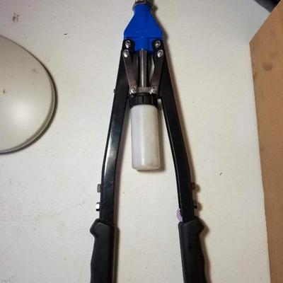 Tool Aid Riveter