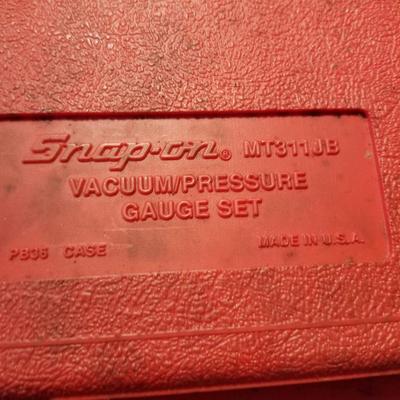 Snap-On Vacuum Gauge
