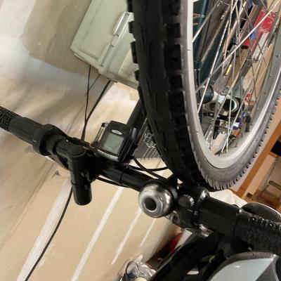 SCHWINN  BIKE With Helmet, like New
