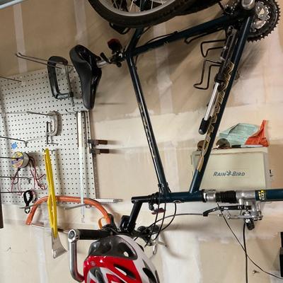 SCHWINN  BIKE With Helmet, like New
