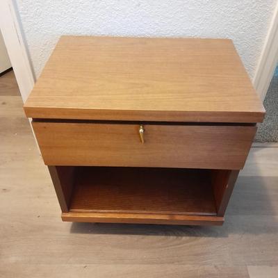 Small one drawer nightstand