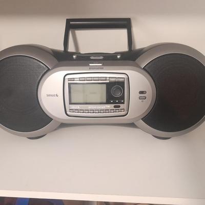 Sirius Sportster Boombox with remote control and Extras!