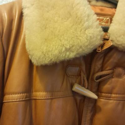 Vintage 100% Genuine Leather J. Sully Coat size 46