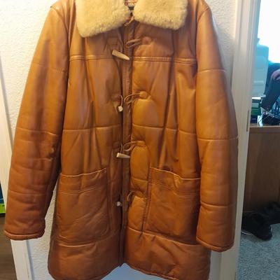 Vintage 100% Genuine Leather J. Sully Coat size 46