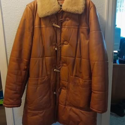 Vintage 100% Genuine Leather J. Sully Coat size 46