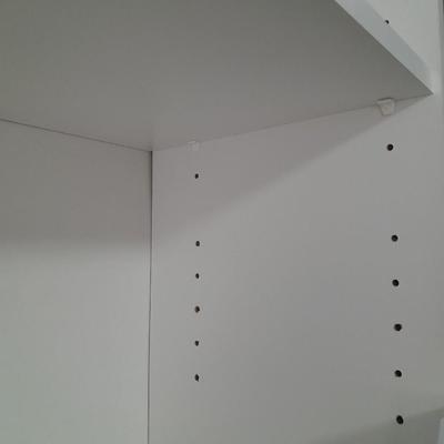 White Bookshelf with adjustable shelving
