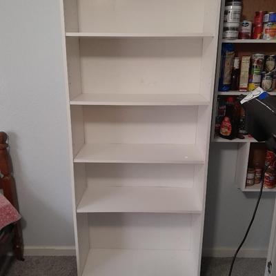 White Bookshelf with adjustable shelving