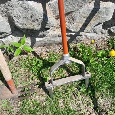 Hand tools for the garden, Shovel, hoe, mattock /rake, aerator and a cultivator rake