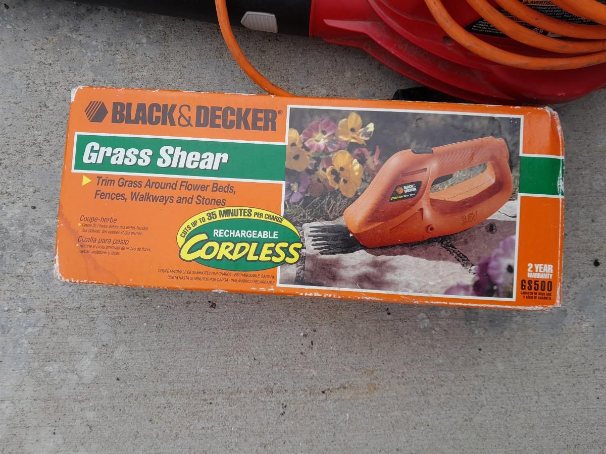 Black & Decker GS500 Rechargeable Cordless Grass Shear 