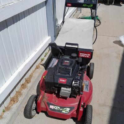 Toro Deluxe Power Drive lawnmower with grass catcher bag