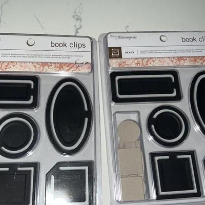 Lot of 2 book clips