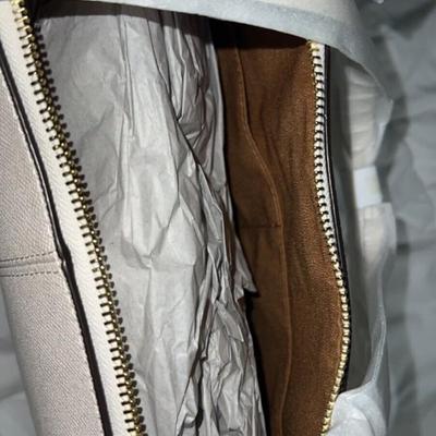 COACH Zip Top Tote Bag In CHALK/Off White. Brand New with tags