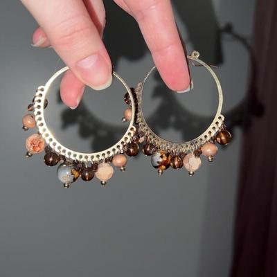 cute. vtg earnings