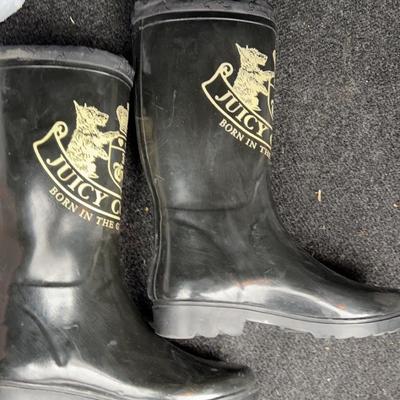 Juicy couture rain boots size 7