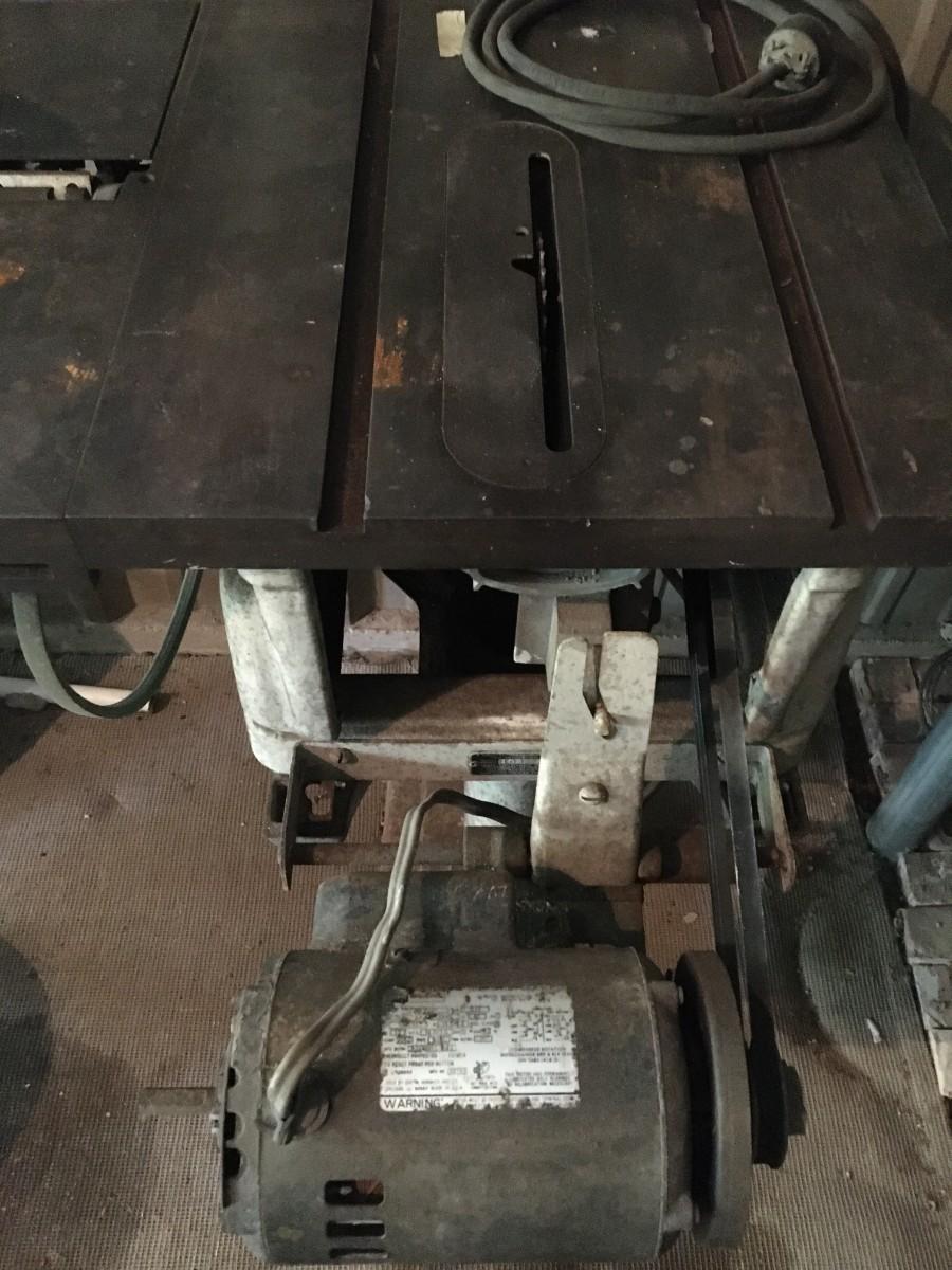 Sears Roebuck and Co. Vintage table saw, model 103. 22170