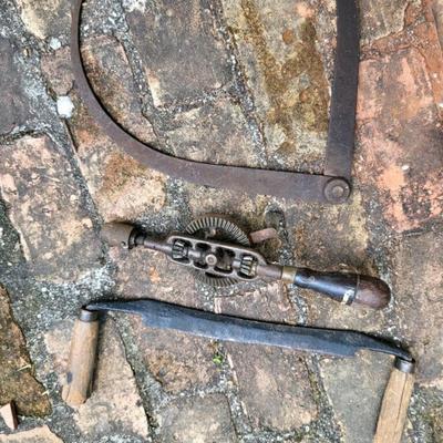 Antique tools LOT 2 - handcrank drill, planer, tongs