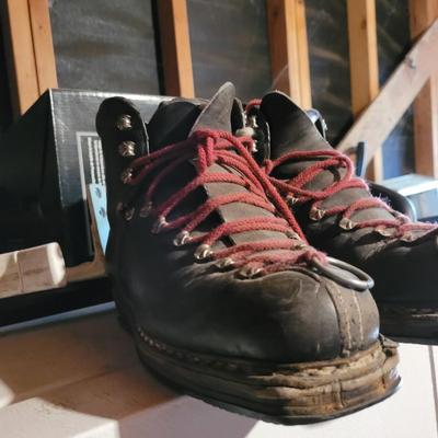 Womens's Vintage NORDICA Boots
