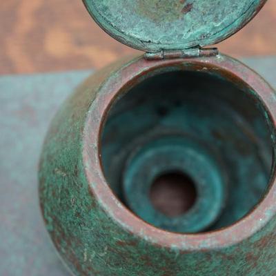 1920-30'S DESK SET MOTTLED GREEN FINISH OVER BRONZE WITH STERLING ACCENT