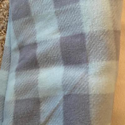 Polar Fleece Full Blanket and 4 Pillow Cases