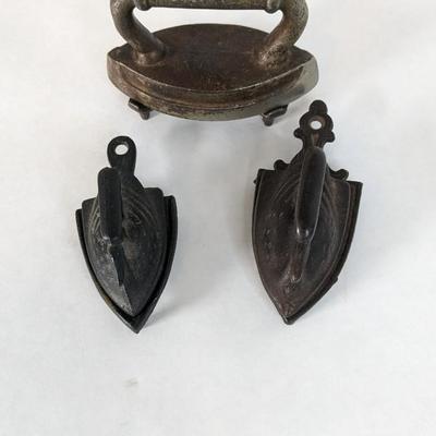 Cast Iron Amish Figures & Small Irons