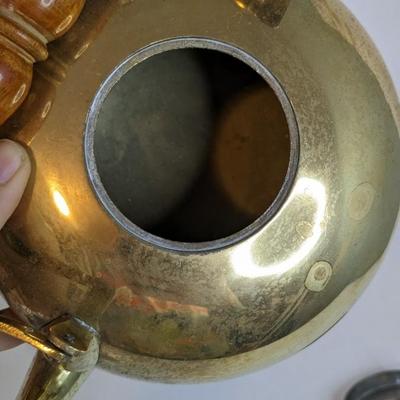 Decorative Collectors Tea Kettles