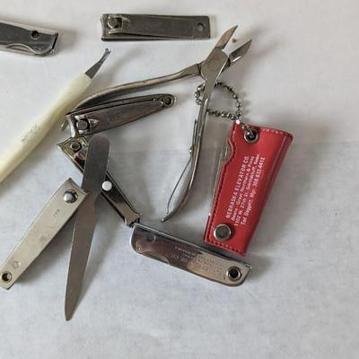What's in a Man's Pocket?