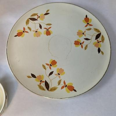 Superior Hall Leaf Dinnerware