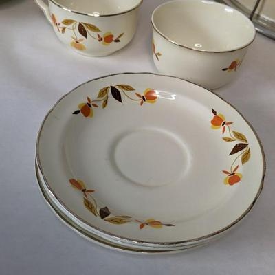 Superior Hall Leaf Dinnerware