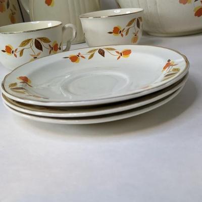 Superior Hall Leaf Dinnerware