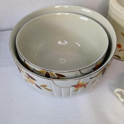 Superior Hall Leaf Dinnerware