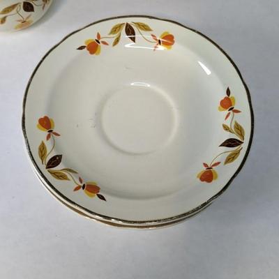 Superior Hall Leaf Dinnerware