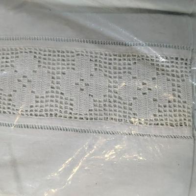 Vintage Table Linens