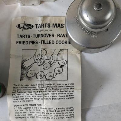 Tin Baking Accessories
