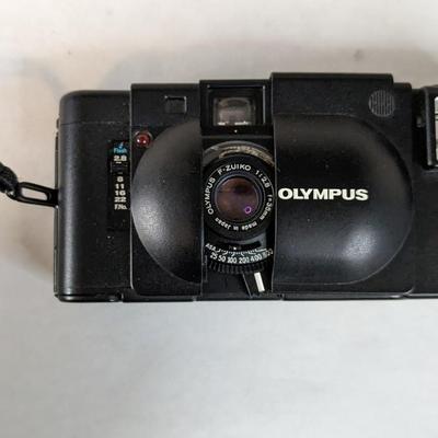 Olympus F-ZUIKO 