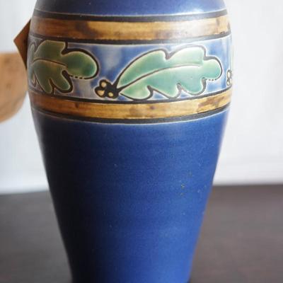 EPHRIAM POTTERY VASE " BANDED OAK" 8 1/2" IN HEIGHT