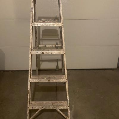 4 Foot Ladder