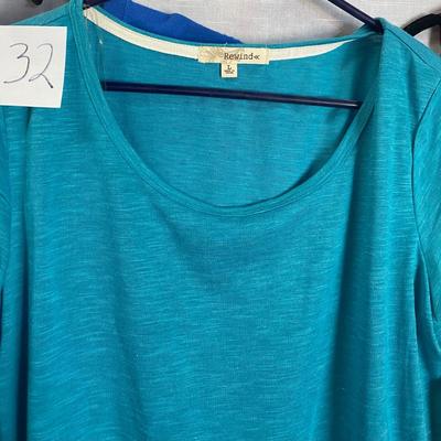 Large Ladies Tops