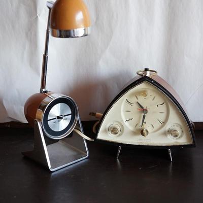 MID CENTURY MAGIC GLOW ALARM CLOCK/ HAMILTON INDUSTRIES DESK LAMP