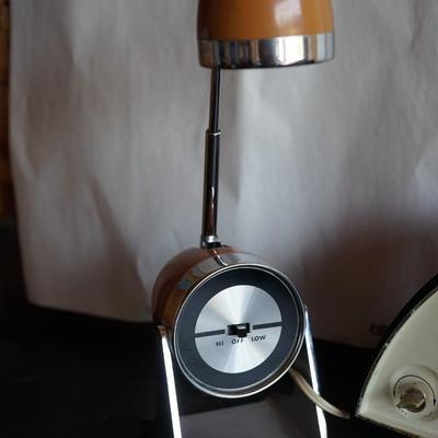 MID CENTURY MAGIC GLOW ALARM CLOCK/ HAMILTON INDUSTRIES DESK LAMP